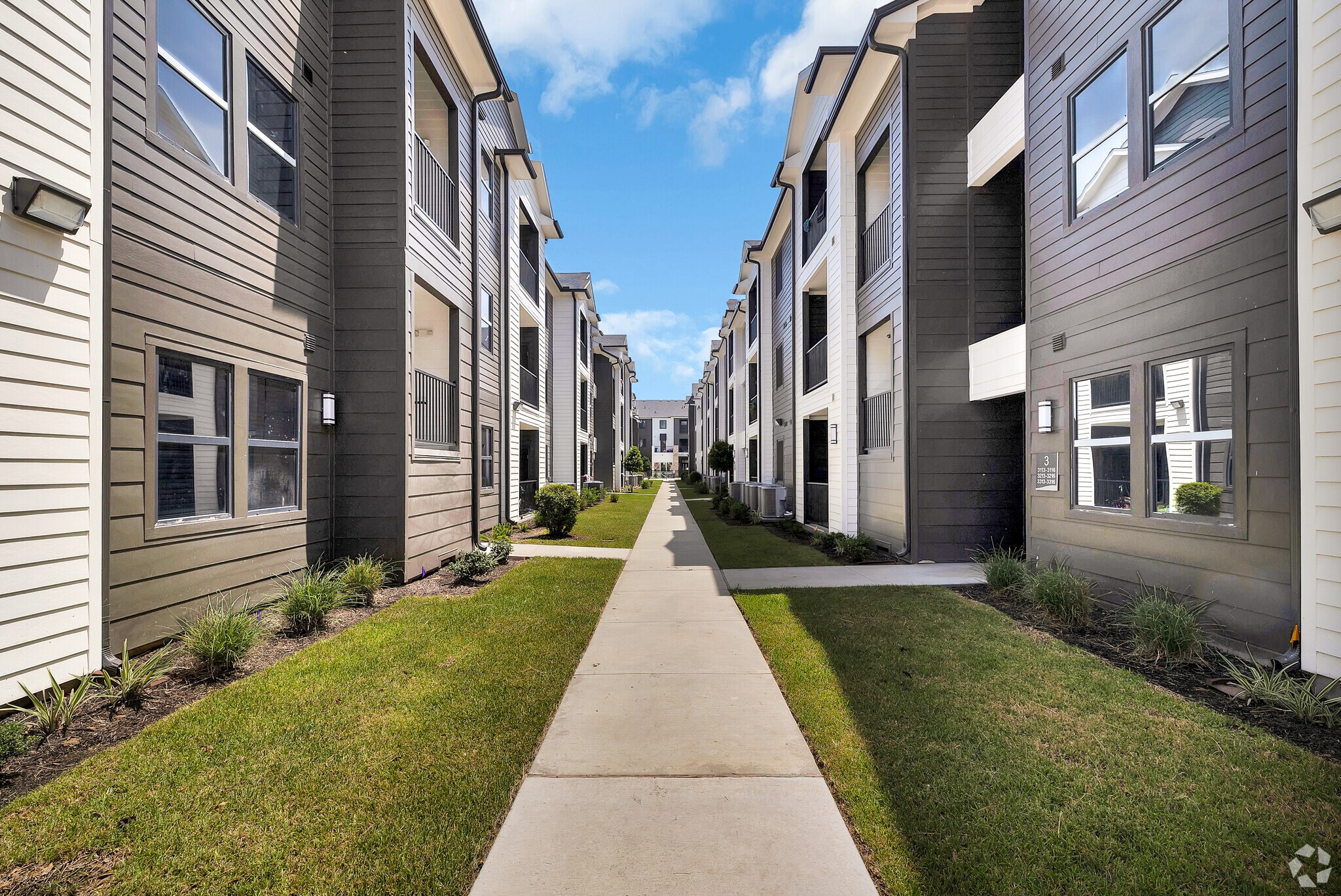 Alternate - Aria at Almeda