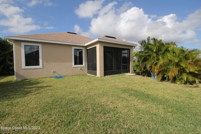 Building Photo - 3039 Burghley Park Way