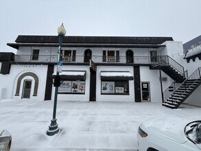 Building Photo - 191/121 W Kemp