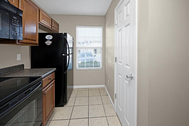 Building Photo - 6636 S Wilson Rd