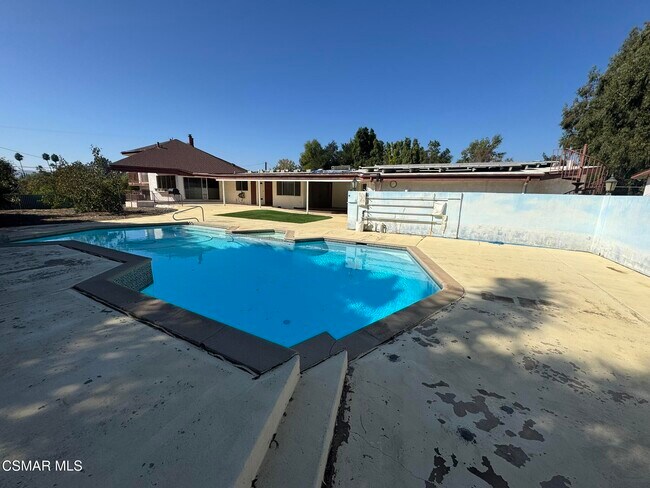 Building Photo - 381 Laguna Terrace