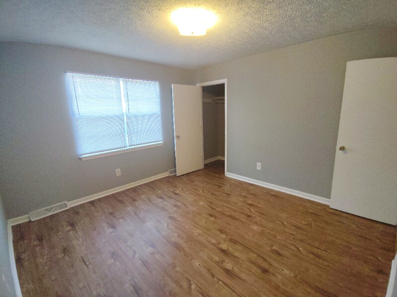 Building Photo - 81 Duiguid Dr