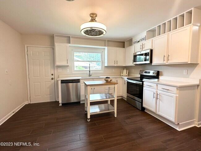Building Photo - 5093 Ortega Cove Cir