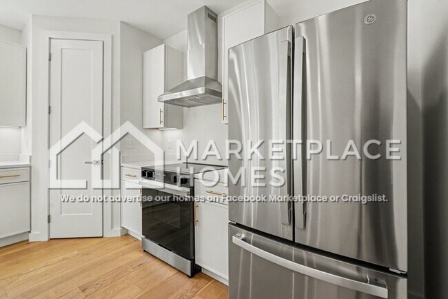 Building Photo - 3 Taverly Dr