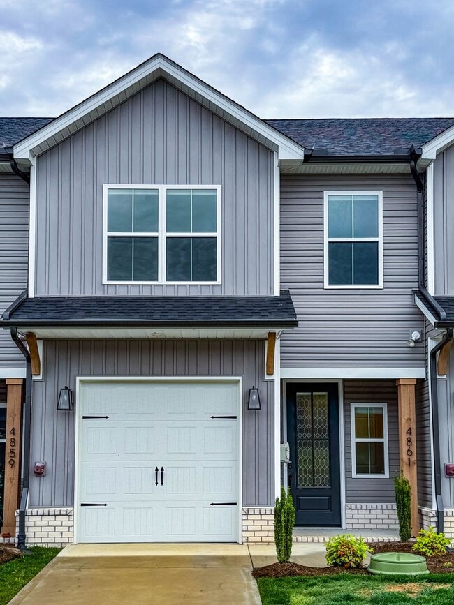 Building Photo - 4861 Ancient Glacier Ln