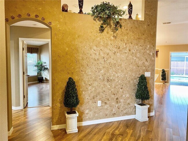 Building Photo - 22815 Richardson Ln