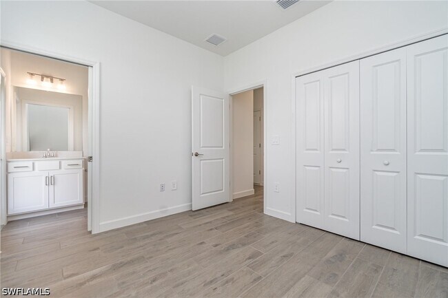 Building Photo - 10849 Timber Creek Dr