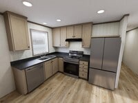 Building Photo - 1068 Colonial Trail W