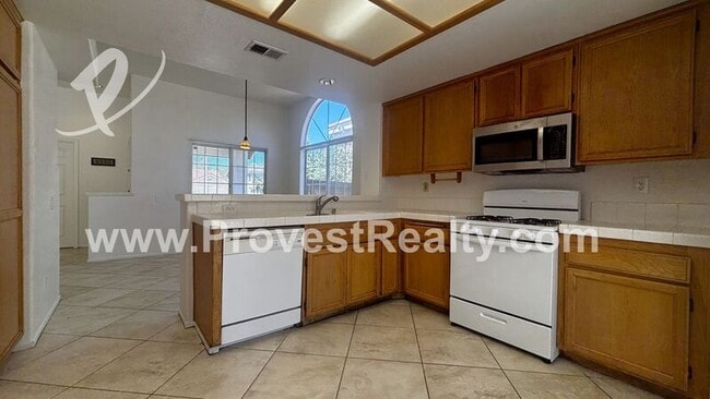 Building Photo - 15473 Cardiff Ln