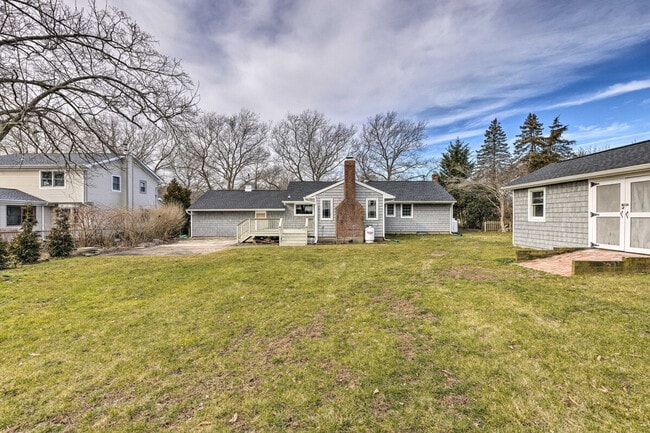 Building Photo - 500 Blossom Bend