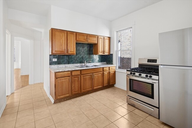 Building Photo - 1931 N Kostner Ave