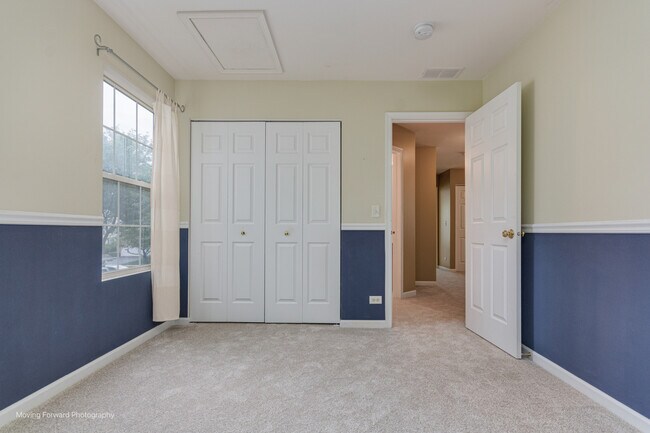 Building Photo - 2417 Stoughton Cir