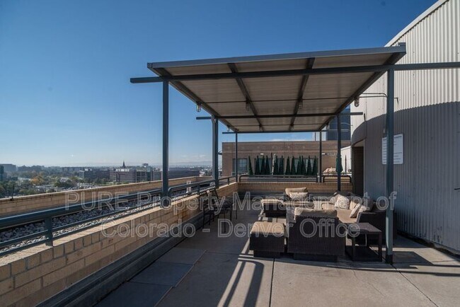 Building Photo - 1499 Blake St