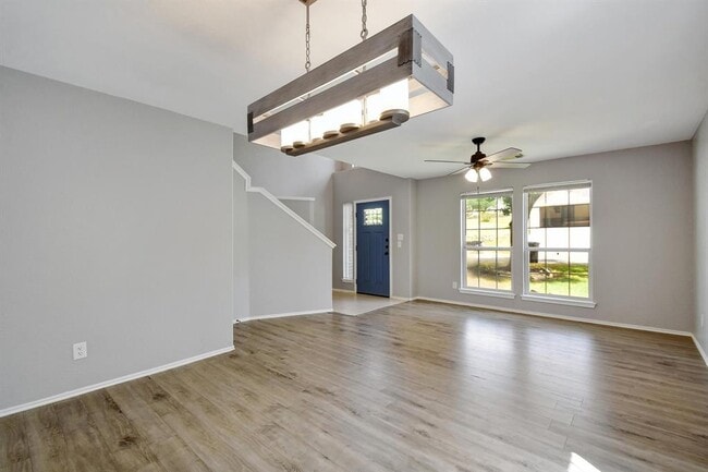 Building Photo - 4314 Knollbluff
