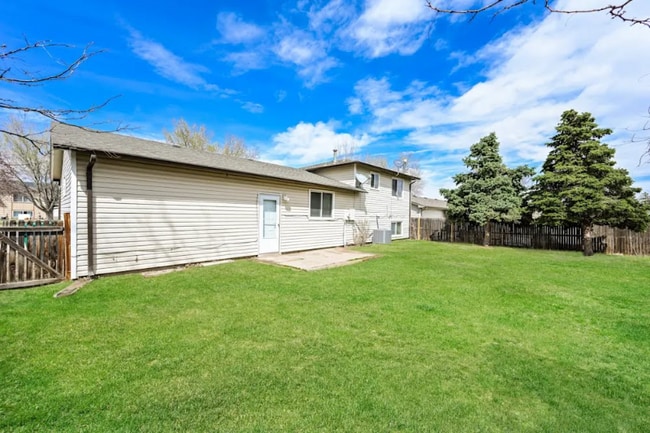 Building Photo - 15897 E Amherst Pl