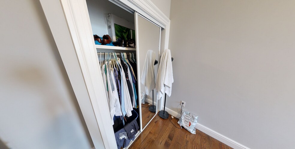 Building Photo - 52 Bay State Rd