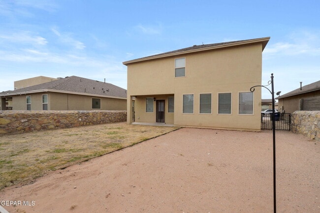 Building Photo - 3836 Loma Cristobal