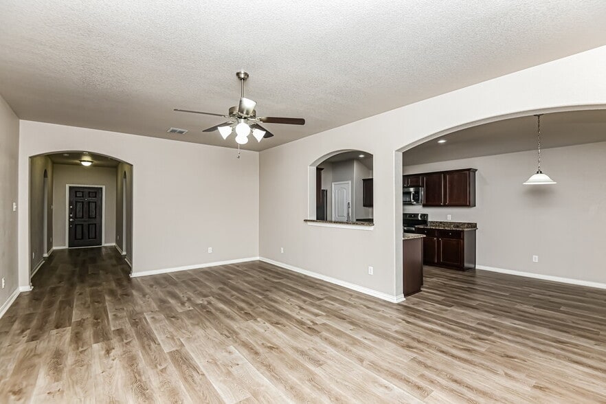 Building Photo - 2856 Pacifico Wy