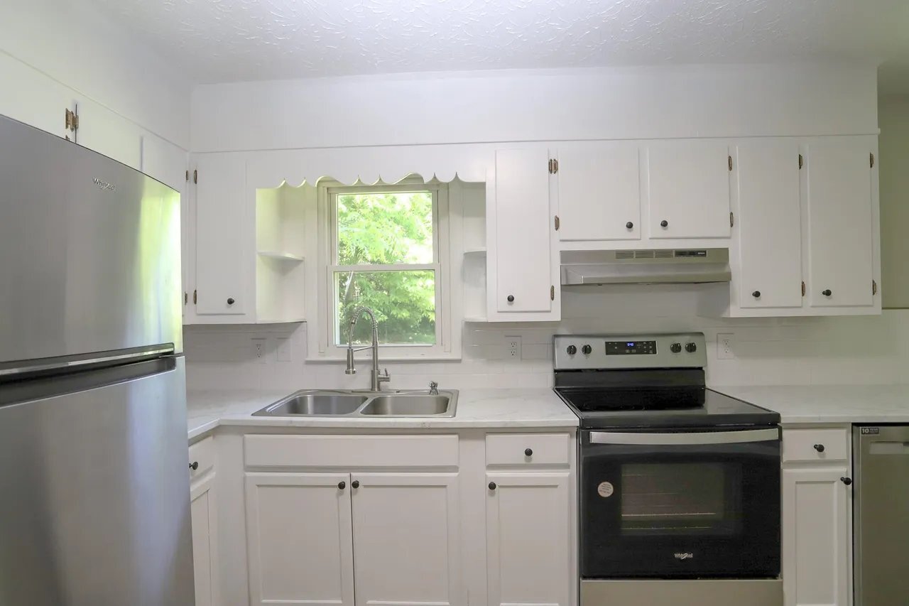 Building Photo - 309 Martin Ct