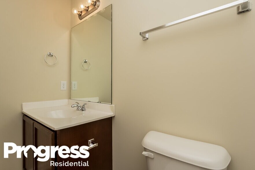 Building Photo - 16 Everett Cir SE