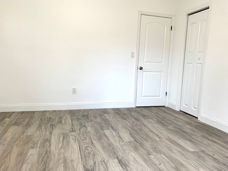 Building Photo - 6671 McKinley St