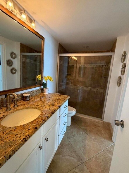 Building Photo - 5400 N Ocean Dr