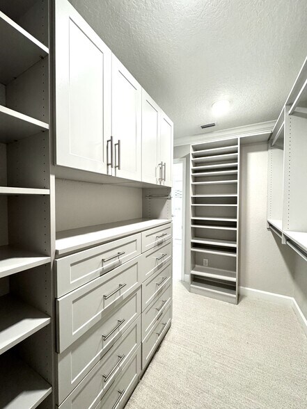 Building Photo - 46 Foster Ln