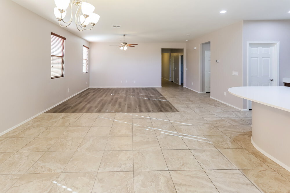 Building Photo - 6405 S 47th Dr