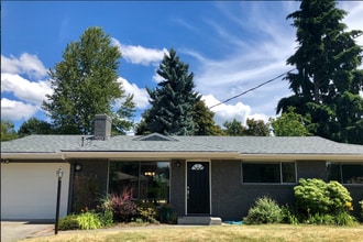 Building Photo - 3 Bedroom Rambler Situated on a Large Lot with Mature Landscaping!