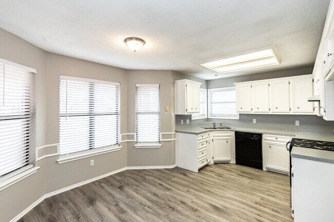 Building Photo - Stylish Finishes and a Spacious Backyard in South Lubbock