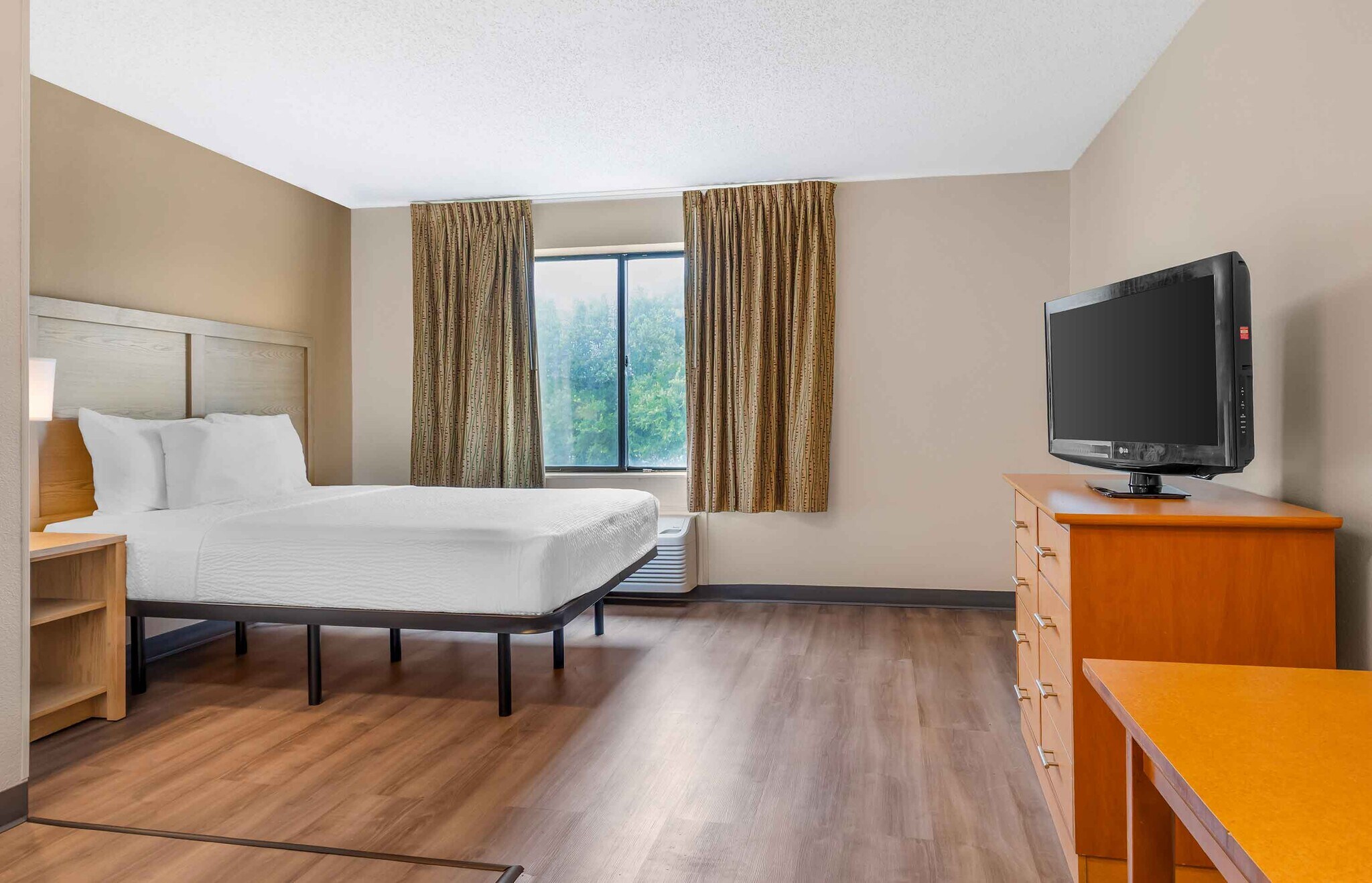 Building Photo - Furnished Studio-Fort Worth - Fossil Creek