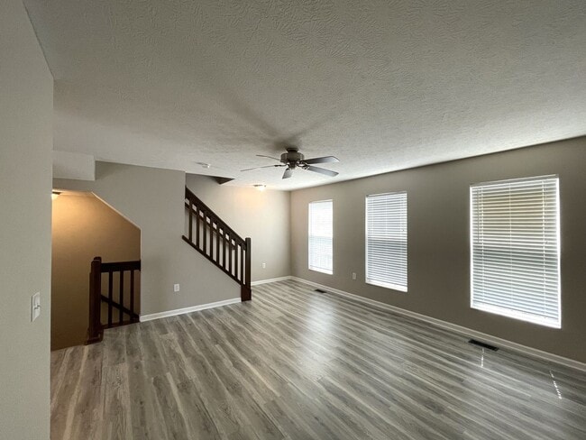 Building Photo - 5580 Crystal Falls St