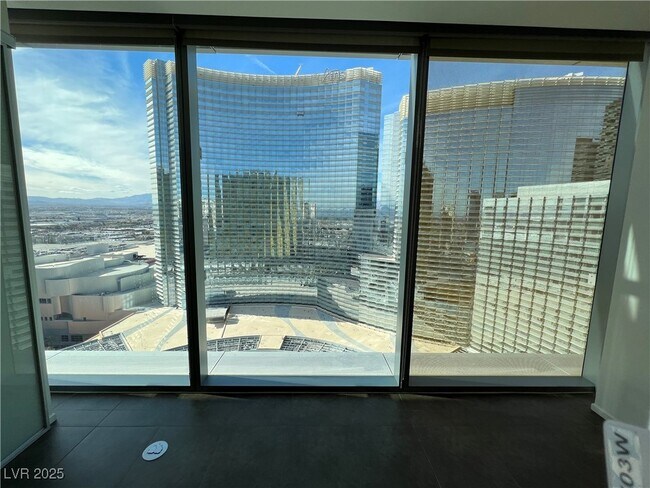 Building Photo - 3726 S Las Vegas Blvd