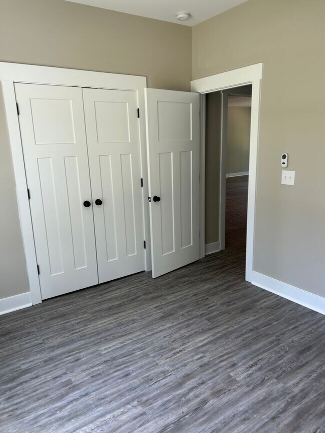 Building Photo - Stunning 3 bedroom 2.5 Bath Home for Rent - Built 2024