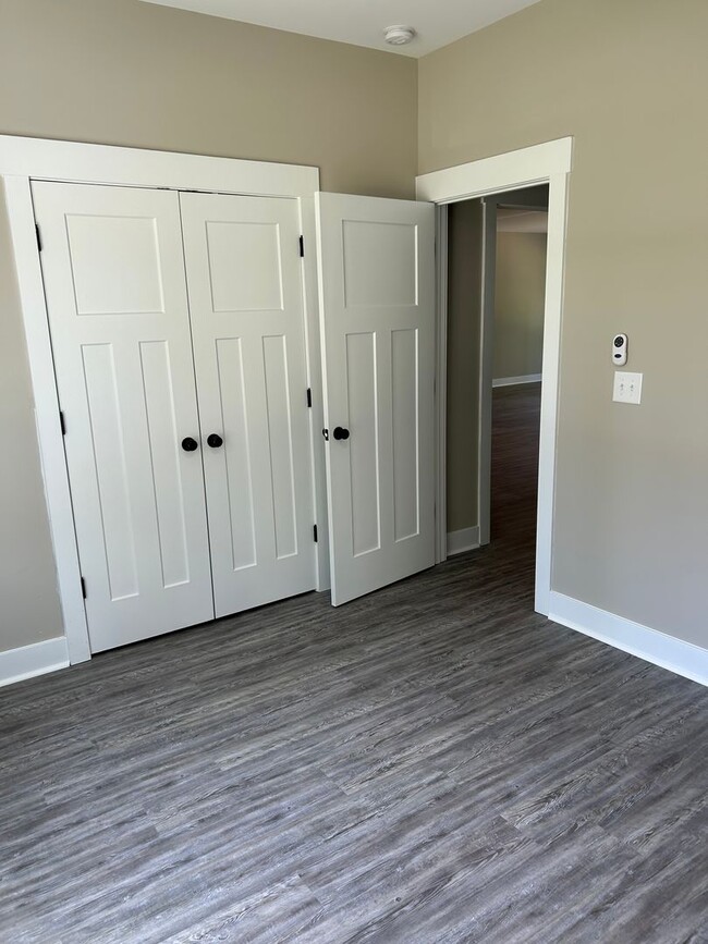 Building Photo - Stunning New Build 3 bedroom 2.5 Bath Home...