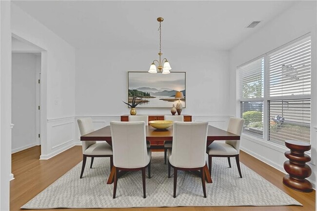 Building Photo - 3335 Briaroak Dr