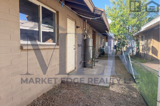 Building Photo - 3114 E Hubbell St