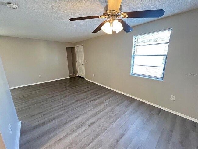 Building Photo - 139 Hunter Lake Dr