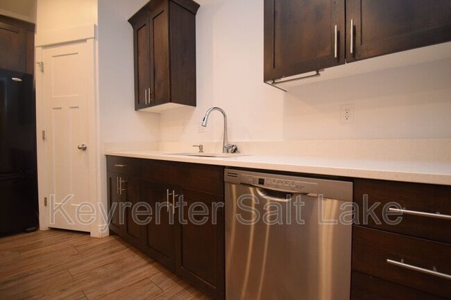 Building Photo - 2726 E Iron Bark Alley