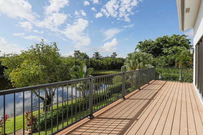Building Photo - 2905 Polo Island Dr