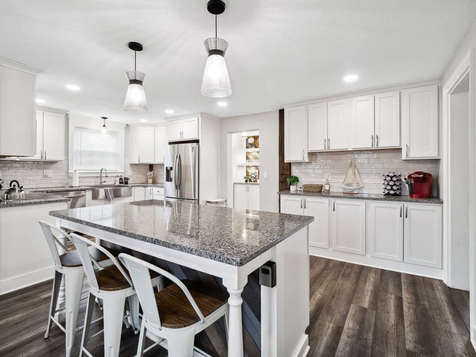 Building Photo - 1610 Cooper Foster Park Rd