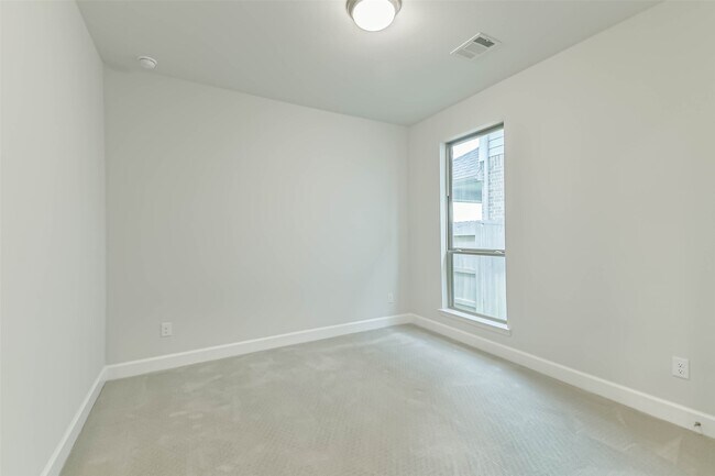 Building Photo - 18819 Halter Mdw Trl