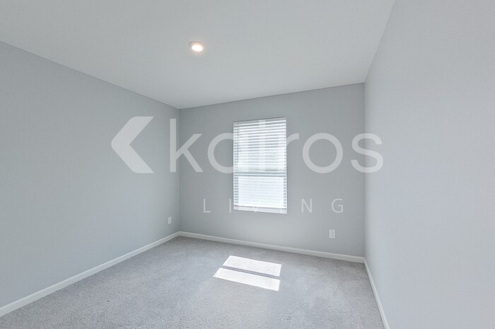 Building Photo - 2800 Jordan Ave