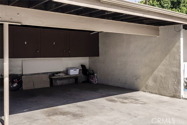 Building Photo - 1217 N Kingsley Dr