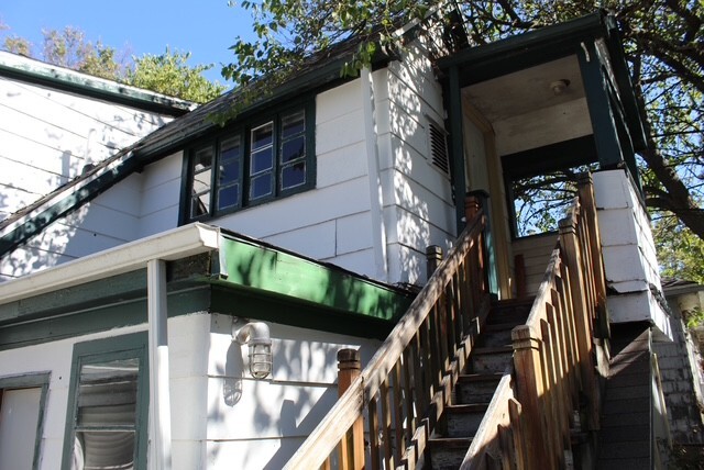 Primary Photo - 904 S Webber St