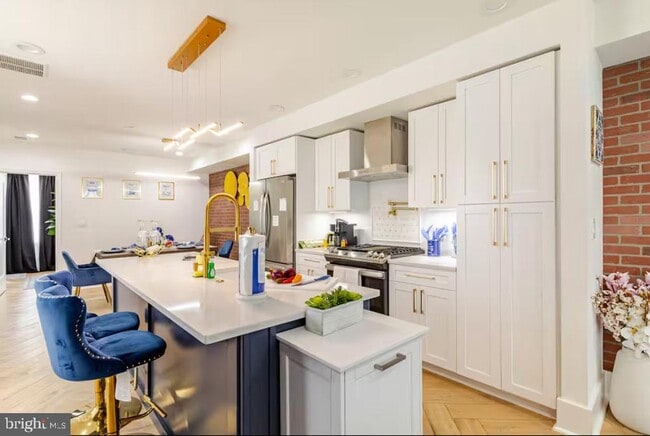 Building Photo - 1417 Montello Ave NE