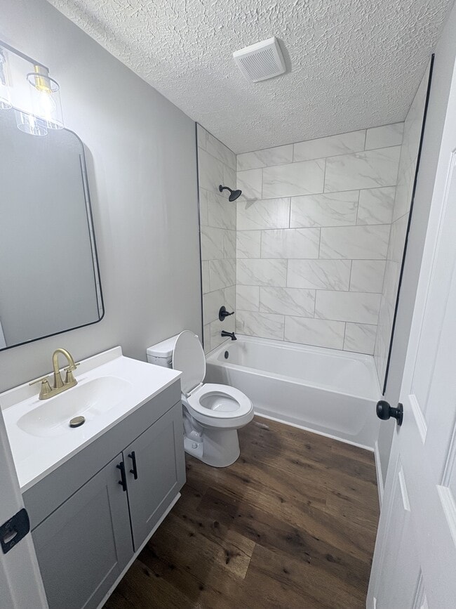 Building Photo - 103.5 Ann Dr