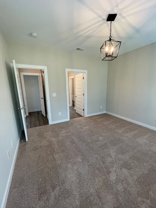Building Photo - New Construction Home for Rent in Weaver, ...