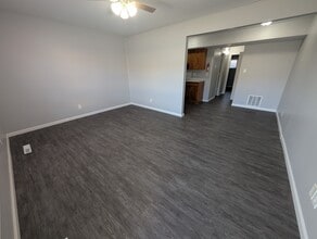 Building Photo - 3304 SW 29th Terrace