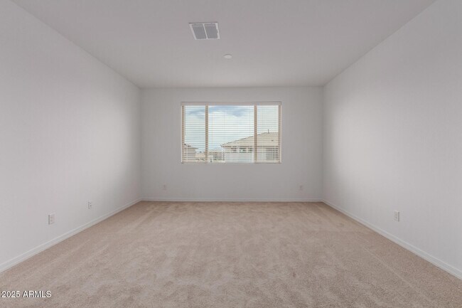 Building Photo - 8817 W Denton Ln